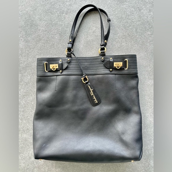Salvatore Ferragamo Handbags - 100% Authentic Salvatore Ferragamo Black Bag